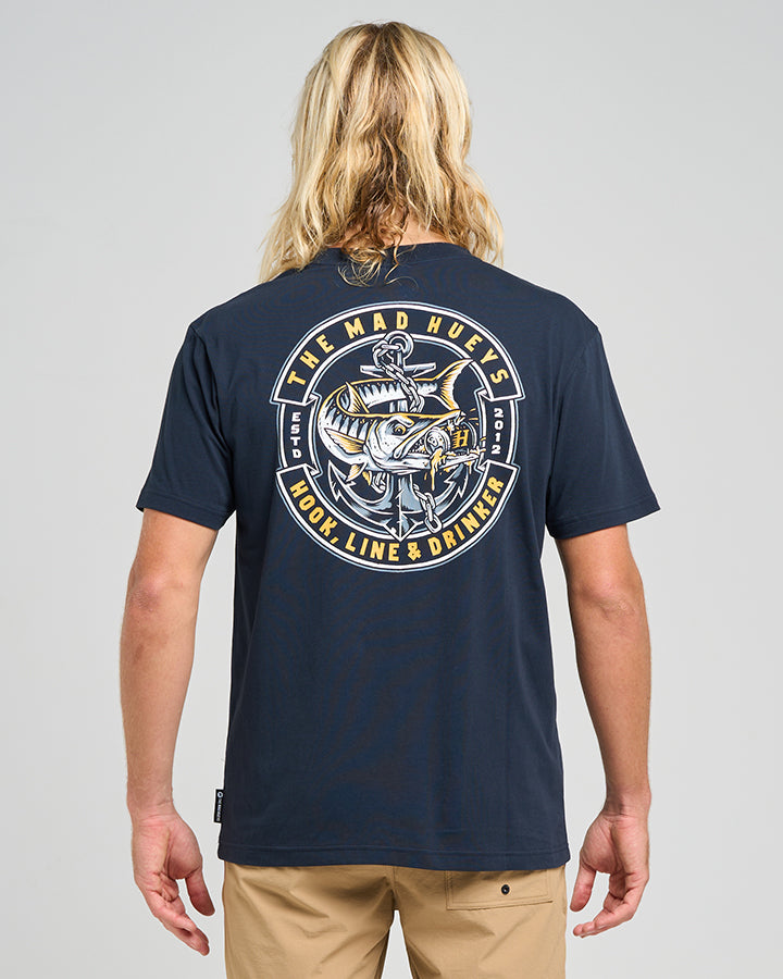 HOOKED CUDA | SS TEE - NAVY
