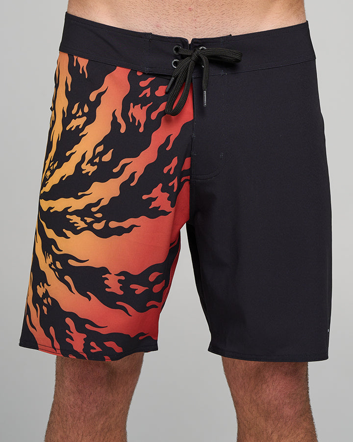 SKULL SPIRAL | 18" BOARDSHORT - BLACK