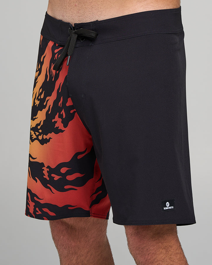 SKULL SPIRAL | 18" BOARDSHORT - BLACK
