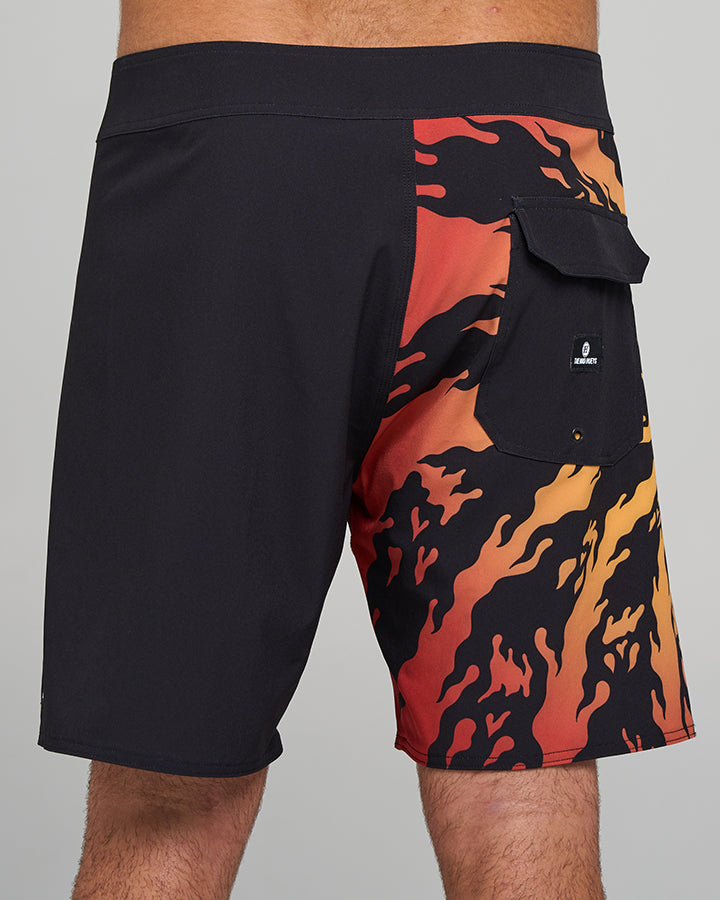 SKULL SPIRAL | 18" BOARDSHORT - BLACK