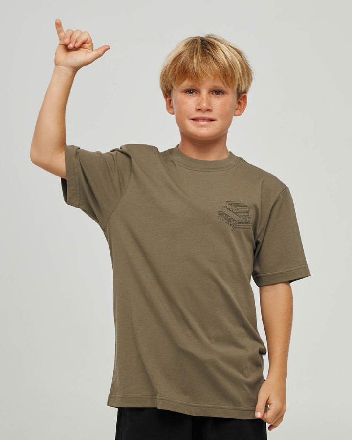 HUEYS LETTER | YOUTH SS TEE - OLIVE