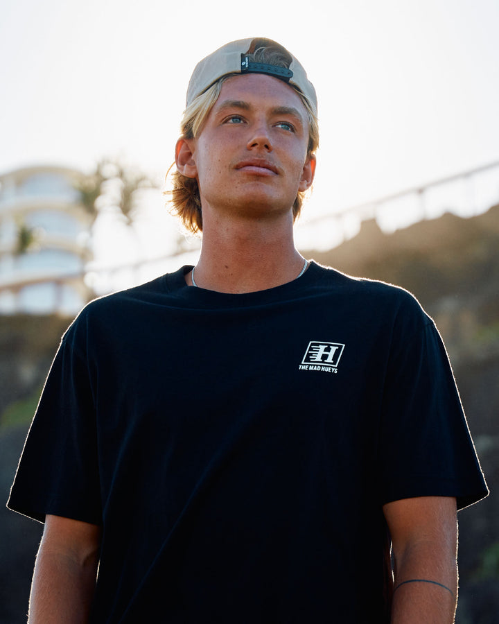 PARALLEL HUEYS | SS TEE - BLACK