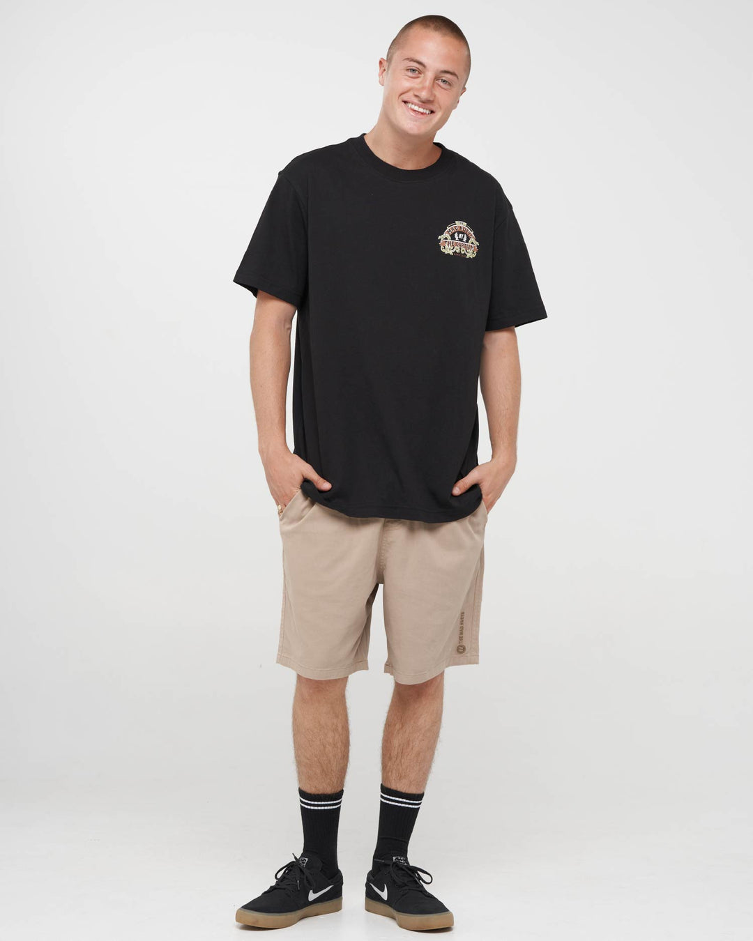 DRAGON CAPTAIN | SS TEE - BLACK