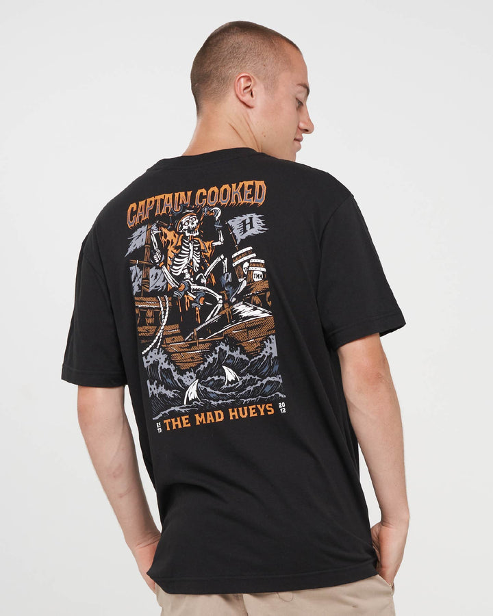 PLANK CAPTAIN COOKED | SS TEE - BLACK