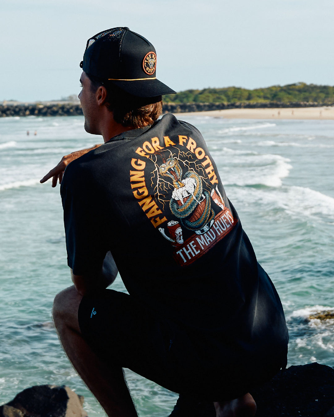 FANGING KEG | SS TEE - WASHED BLACK
