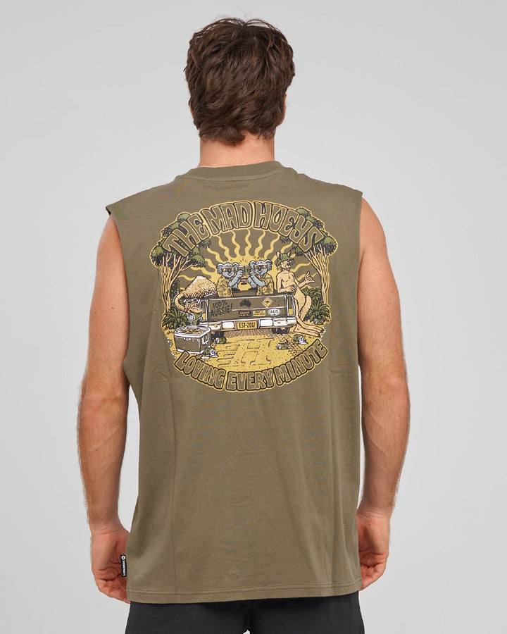 LOVING EVERY UTE | MUSCLE - OLIVE