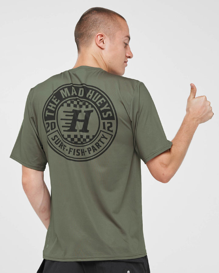 CHECKER HUEYS | RELAXED SS RASHIE - OLIVE