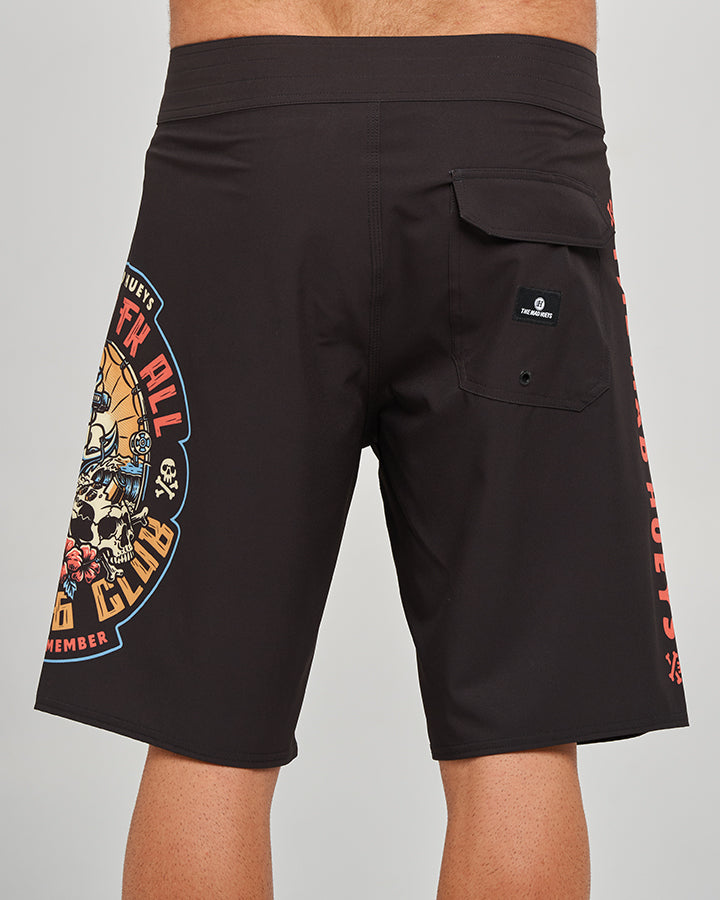 CAUGHT FK SKULL | 20" BOARDSHORT - BLACK