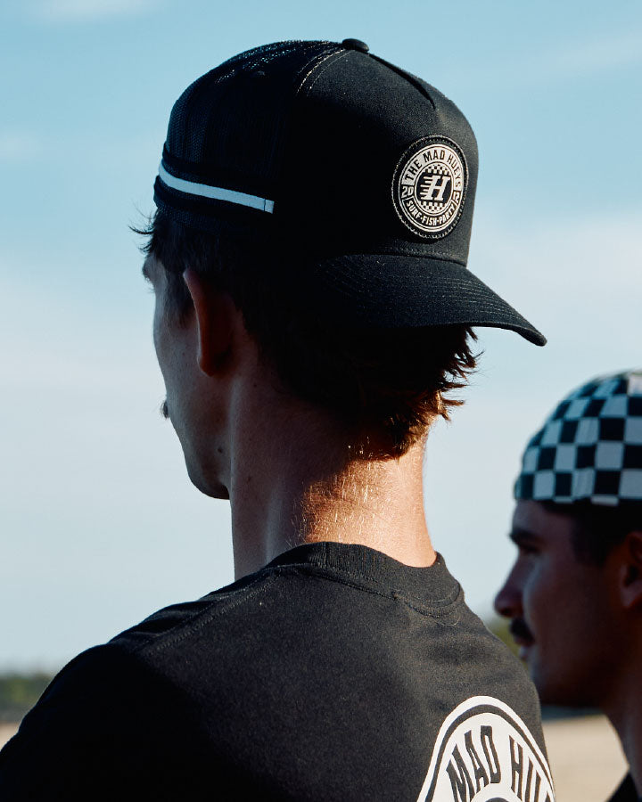 CHECKER HUEYS | TWILL TRUCKER - BLACK