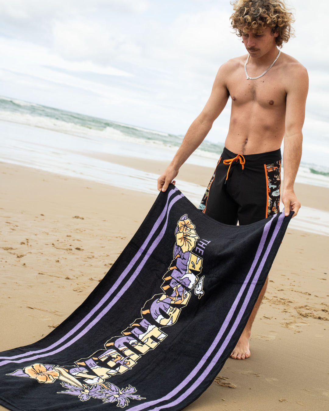 SURFING HUEYS | SURF TOWEL - BLACK