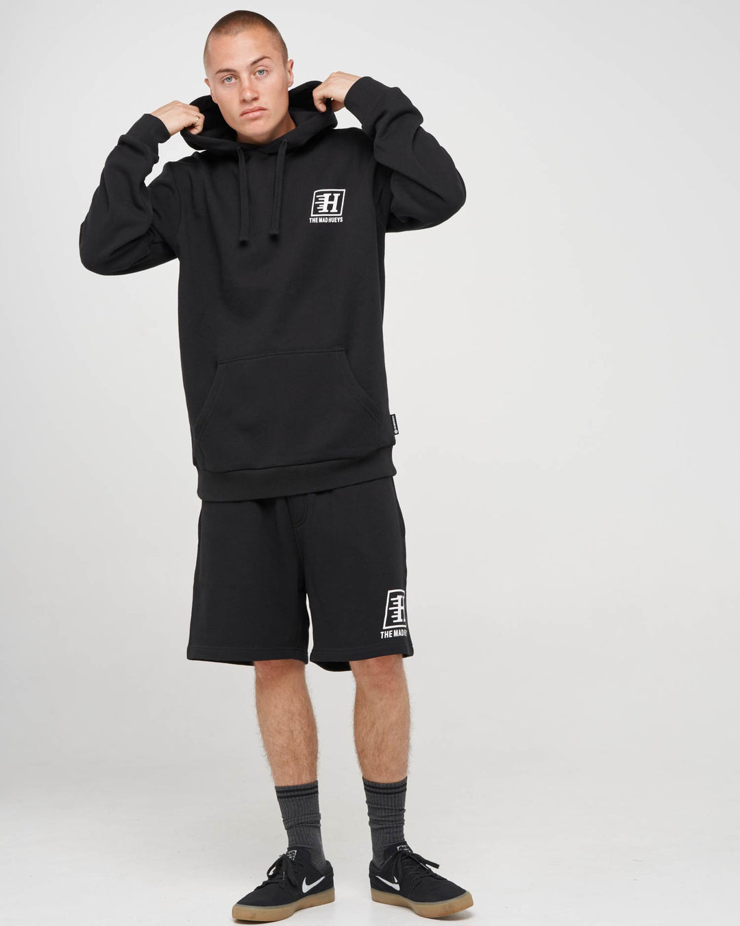 PARALLEL HUEYS | HOODED PULLOVER - BLACK
