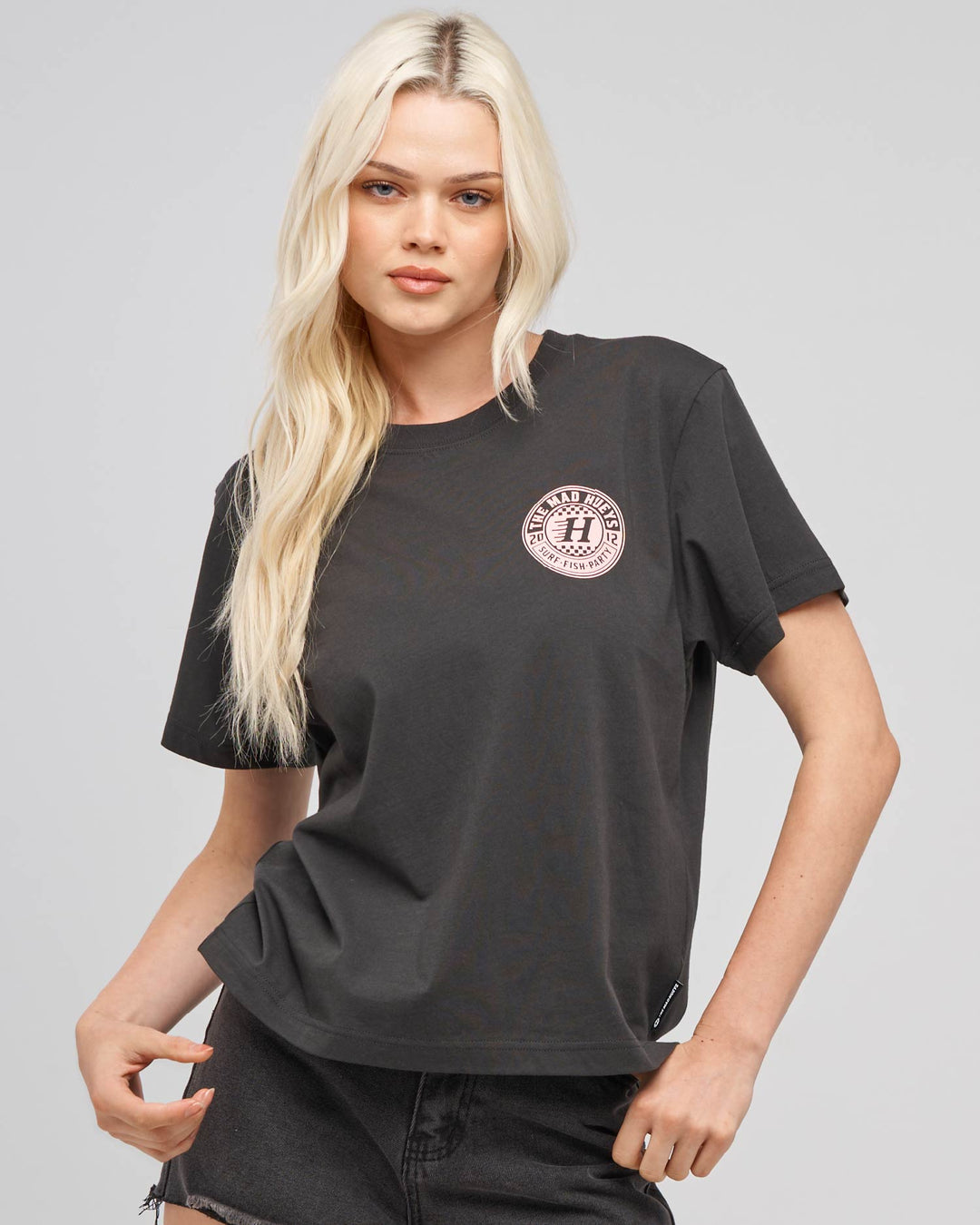 CHECKER HUEYS | WOMENS SS TEE - VINTAGE BLACK