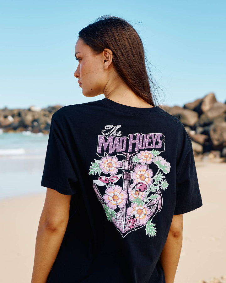 ANCHOR LADYBUG | WOMENS SS TEE - BLACK