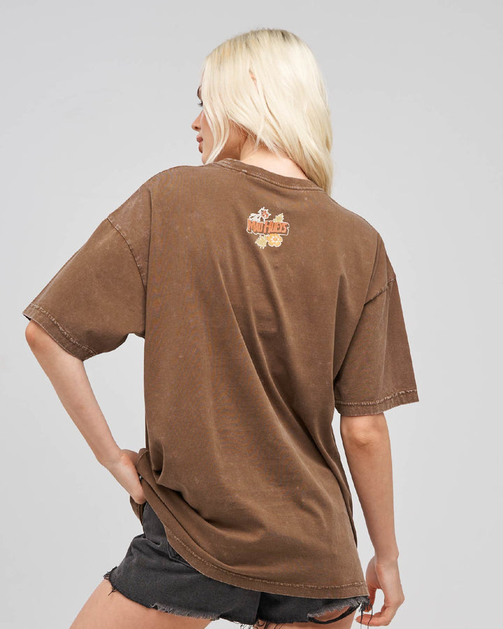 ANCHOR LADYBUG | WOMENS OVERSIZED TEE - WALNUT WASHED