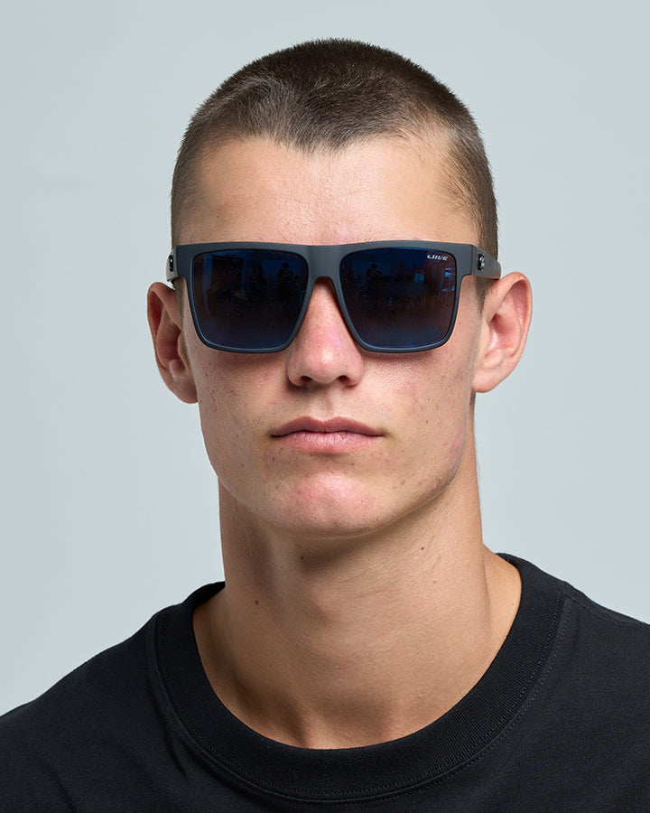 OFFSHORE | BLUE MIRROR POLARISED SUNGLASSES - MATTE BLACK