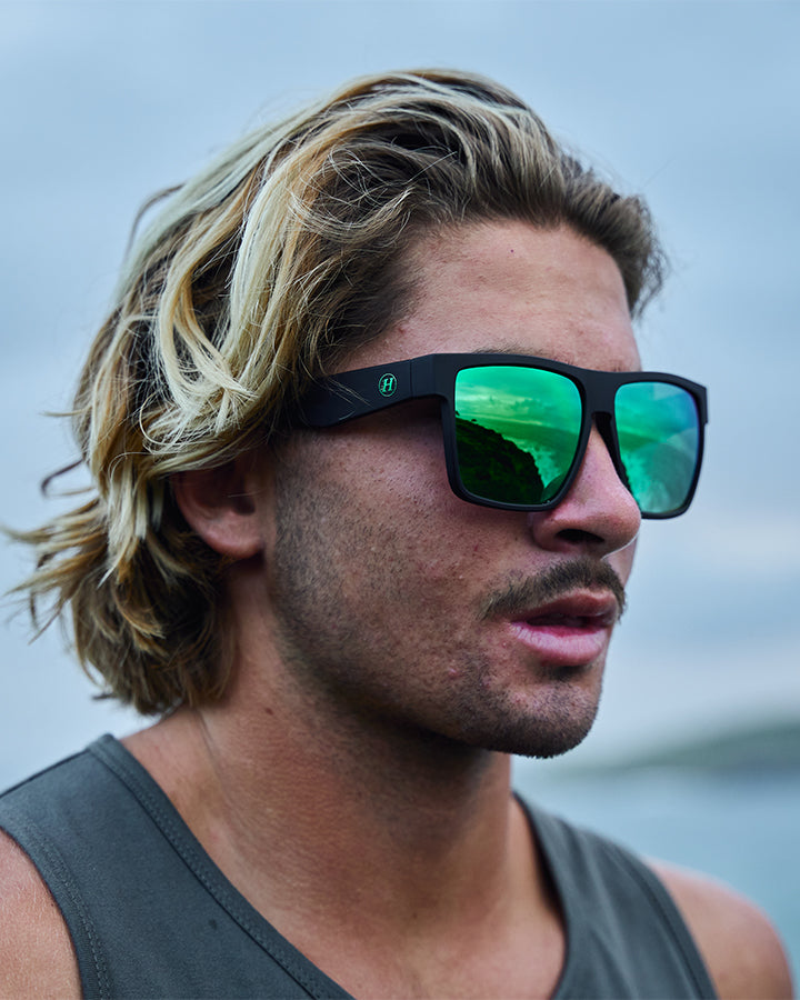 X PULSE | GREEN MIRROR POLARISED SUNGLASSES - MATTE BLACK