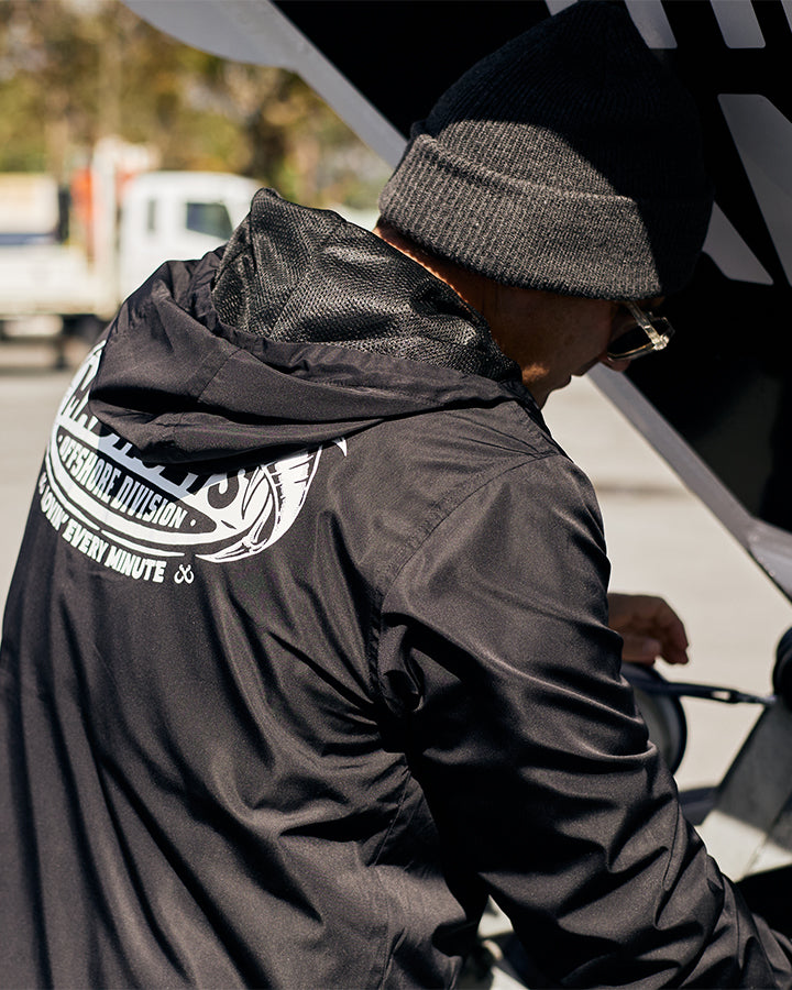 LOVIN EVERY MINUTE | SPRAY JACKET - BLACK – The Mad Hueys
