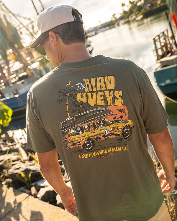 LOST AND LOVIN' IT | SS TEE - OLIVE