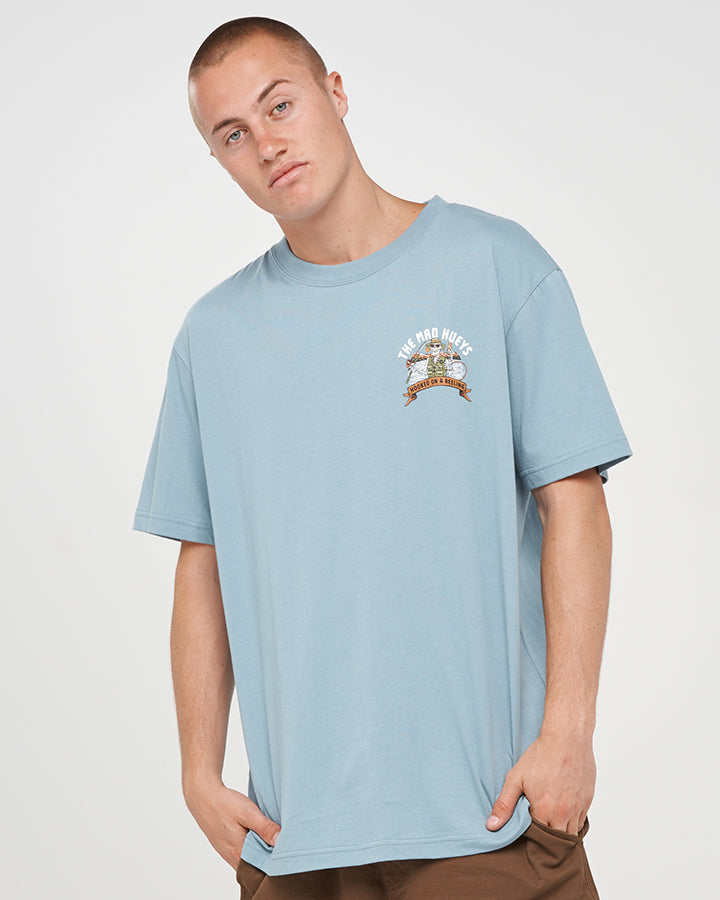 HOOKED ON A REELING | SS TEE - STEEL BLUE