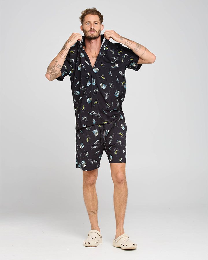 BUCKET LIST | SS SHIRT - BLACK