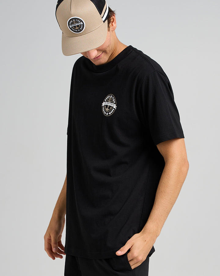 BORN TO FISH | SS TEE - BLACK