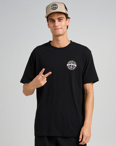 BORN TO FISH | SS TEE - BLACK