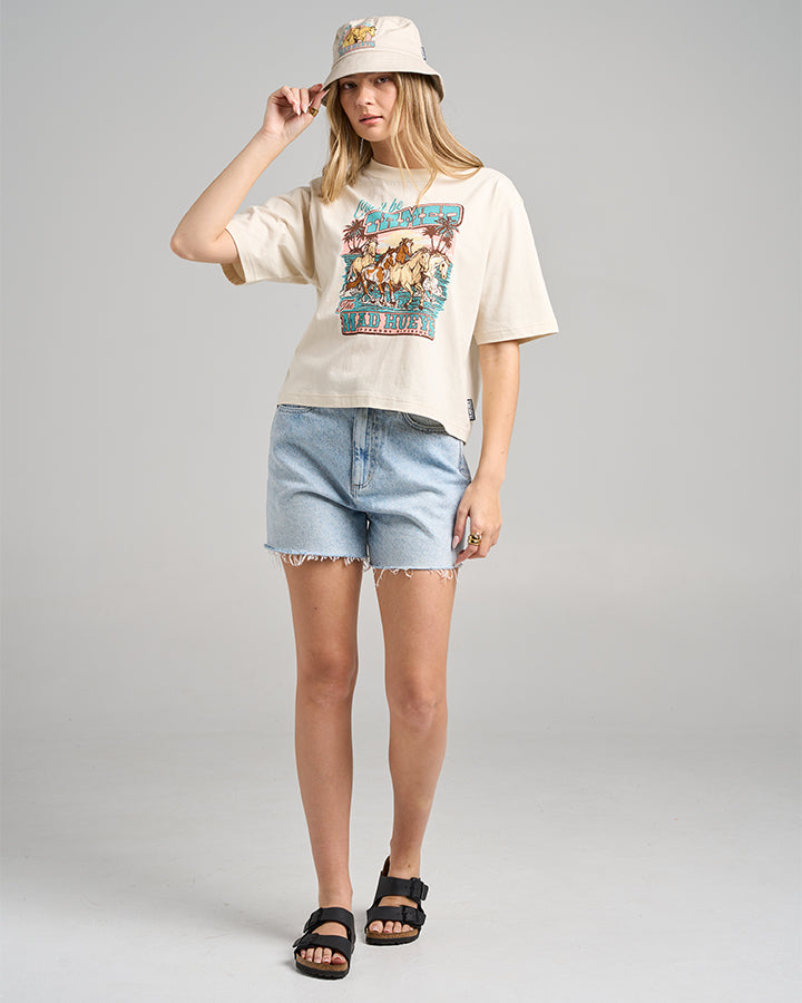 CANT BE TAMED | WOMENS BOXY TEE - STONE