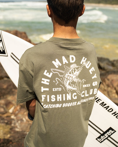 FISHING CLUB | SS TEE - OLIVE