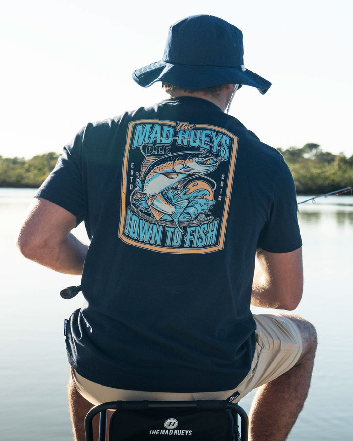 DOWN TO FISH | SS TEE - NAVY