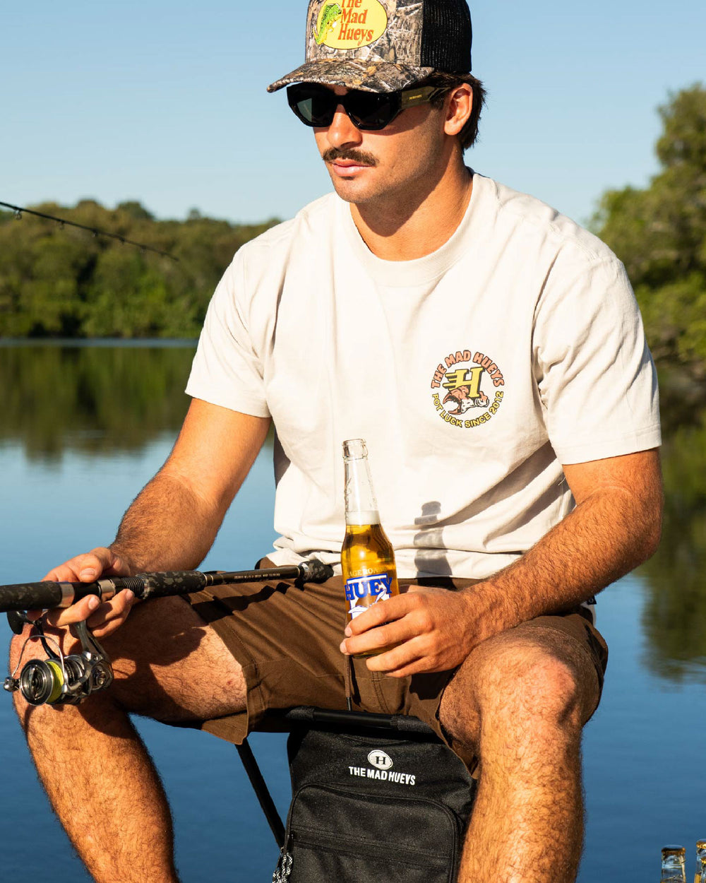The Mad Hueys Pot Luck SS T-shirt in Smoke, lifestyle view