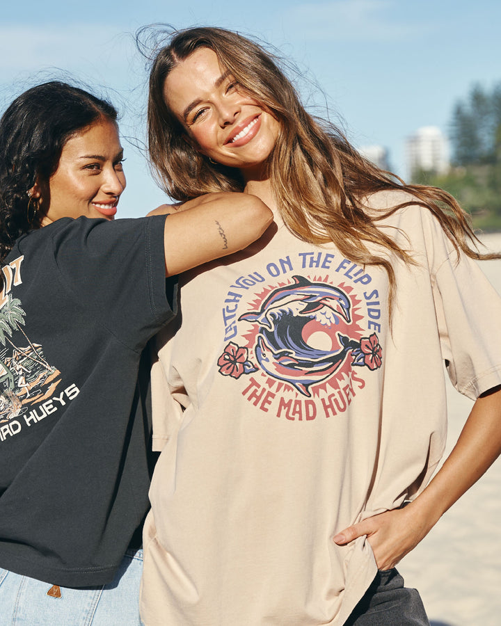 FLIP SIDE | WOMENS OVERSIZED TEE - LATTE WASHED