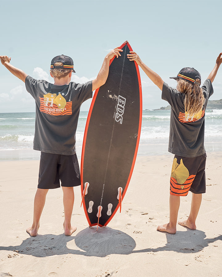 ONE TEAM | YOUTH SS TEE - VINTAGE BLACK