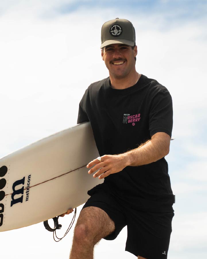 The Mad Hueys Oscar Berry Wsl 2026 Ct SS T-shirt in Black, alternate view 2