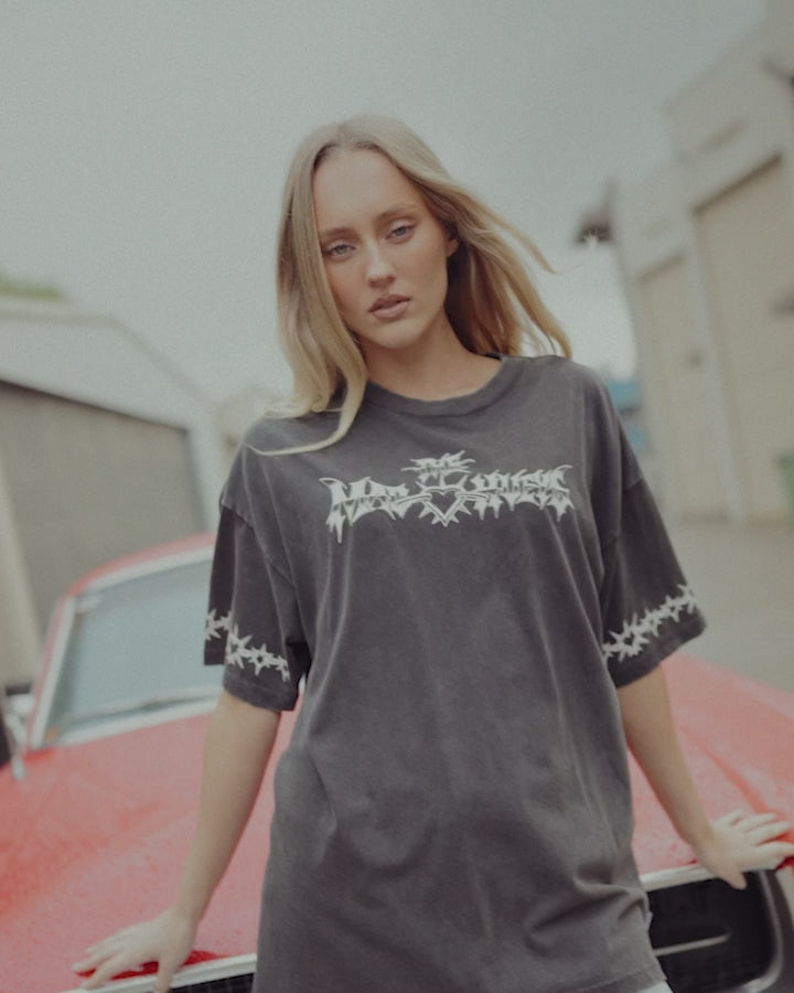 METAL HEART | WOMENS OVERSIZED TEE - WASHED BLACK